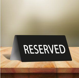 Табличка "Resеrved" 150х60мм из металла черного цвета двухсторонняя. DNM 1416 фото